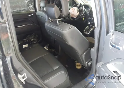 2014 Jeep Compass Latitude z USA, uszkodzony, nr VIN 1C4NJCEA4ED647894